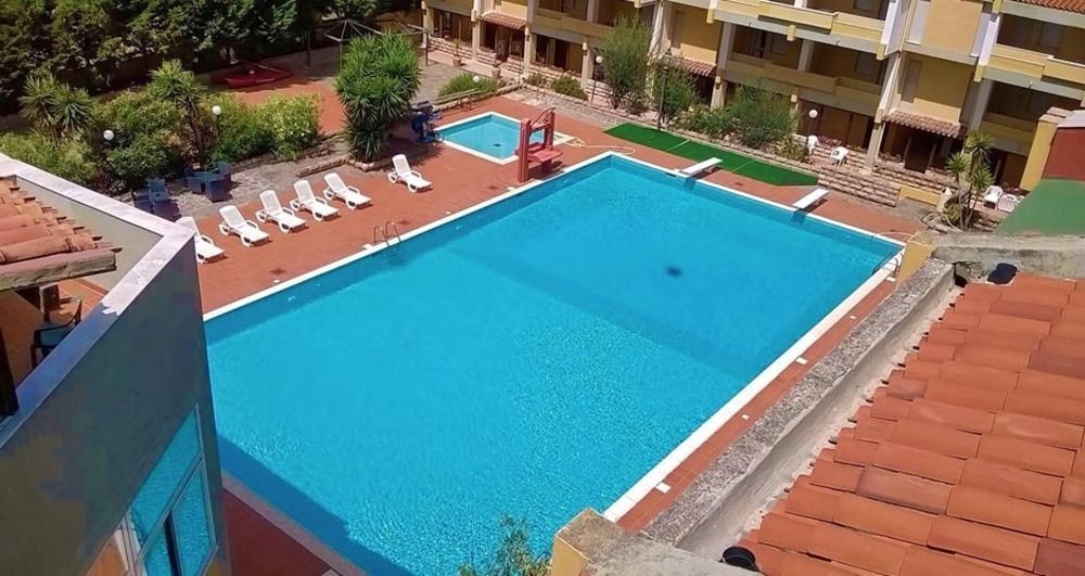 Club Malaspina Bosa Bagian luar foto